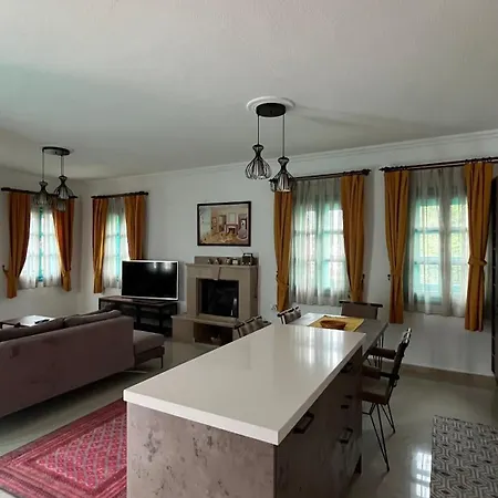 Castello مرمريس
