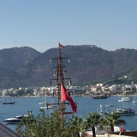 Castello * Μαρμαρίς