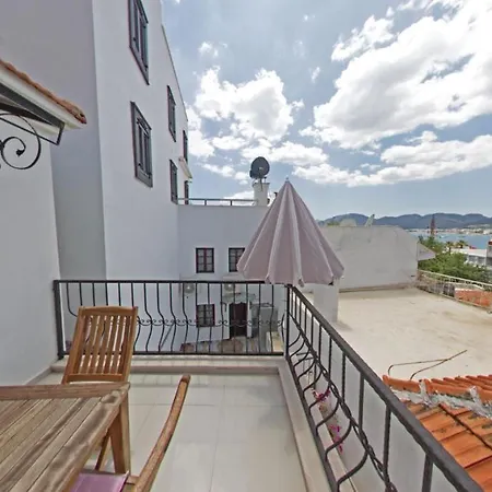 Castello Βίλα